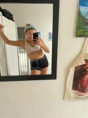 Ailish Morrison / ailish_morrison / cayshiamorrison nude photo #0275