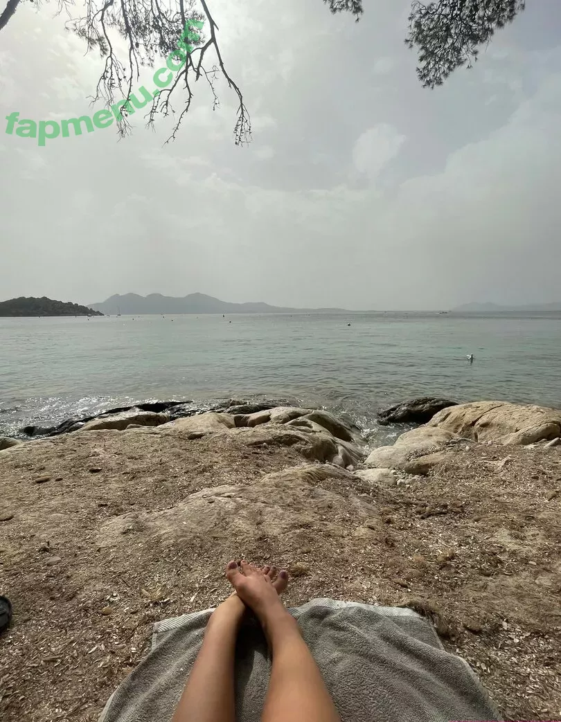 Ailish Morrison nude photo #0181 (ailish_morrison / cayshiamorrison)