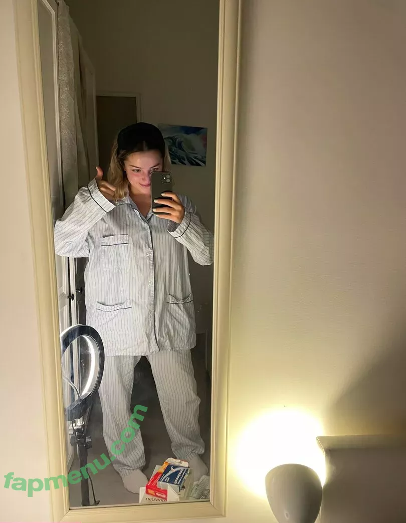 Ailish Morrison nude photo #0206 (ailish_morrison / cayshiamorrison)