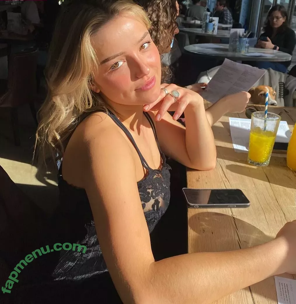 Ailish Morrison nude photo #0274 (ailish_morrison / cayshiamorrison)