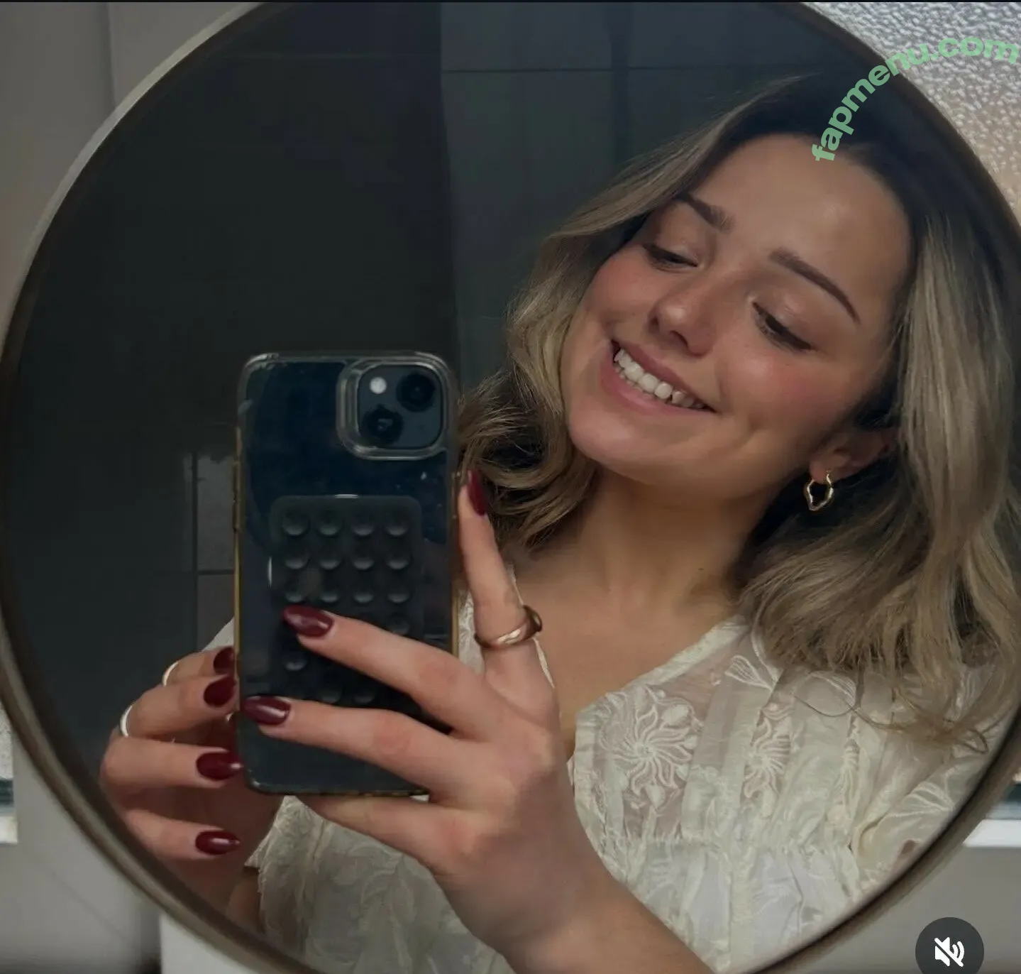 Ailish Morrison nude photo #0542 (ailish_morrison / cayshiamorrison)