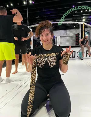 ailu.perez.ufc / ailinperezufc nude photo #0523