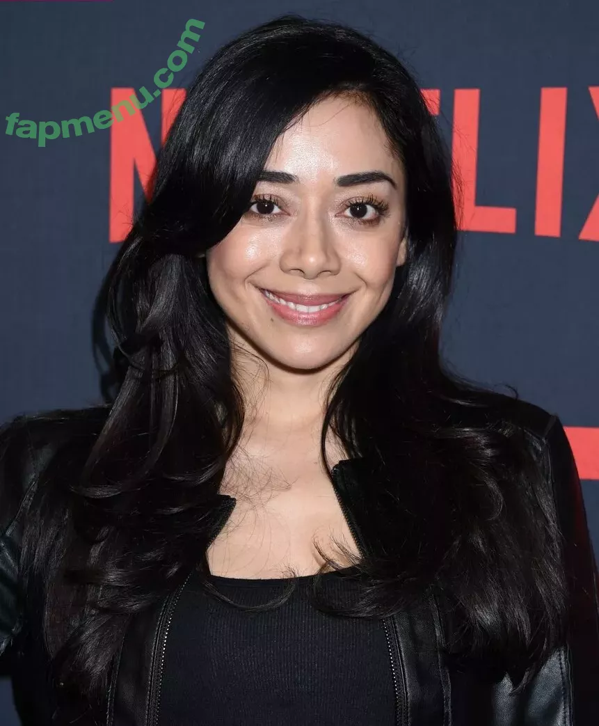 Aimee Garcia nude photo #0107 (aimeegarcia4realz / mexicancurls)