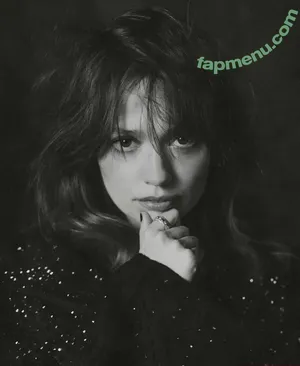 Aimee Lou Wood / aimeelouwood nude photo #0258