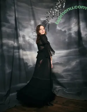 Aimee Lou Wood / aimeelouwood nude photo #0276