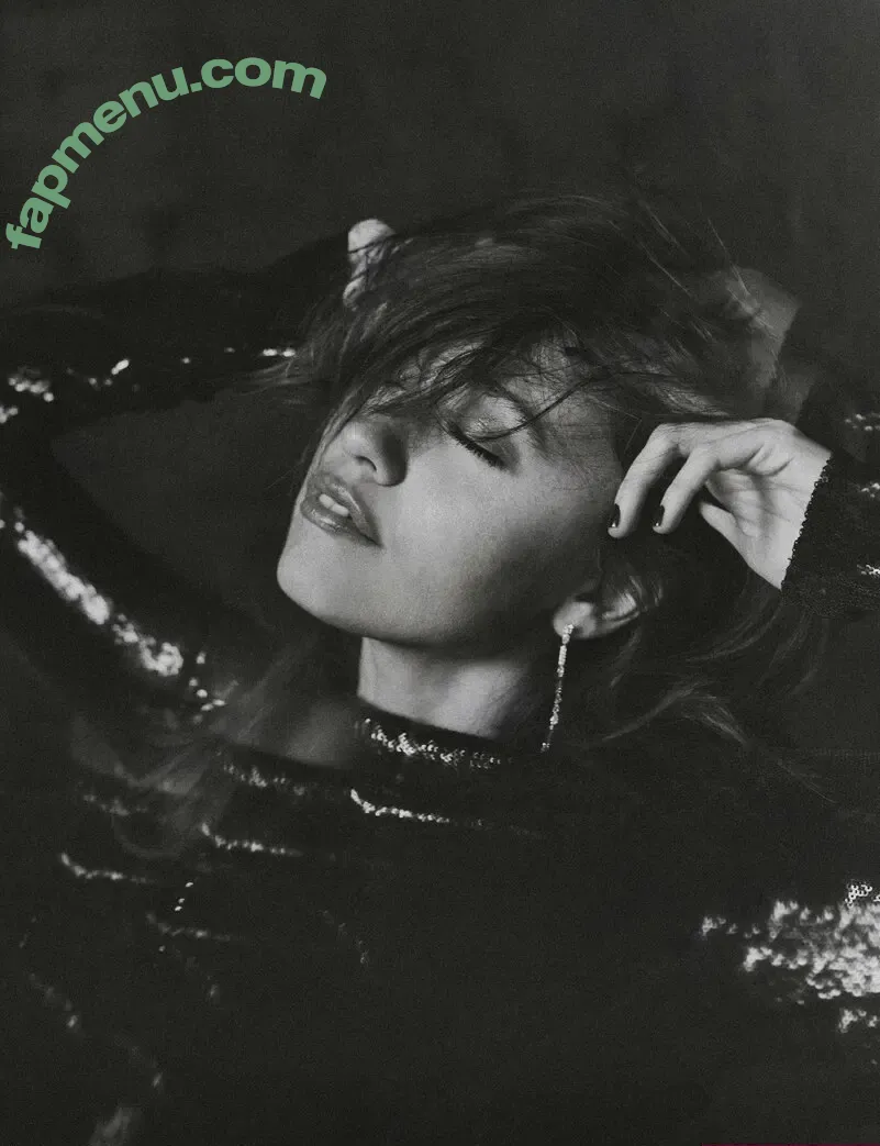 Aimee Lou Wood nude photo #0253 (Aimee-Lou Wood / aimeelouwood)