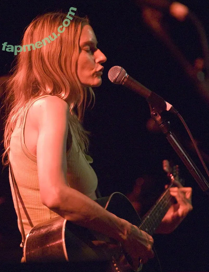 Aimee Mann nude photo #0016 (Aimee Mann)