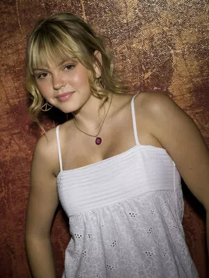 Aimee Richelle Teegarden / aimeeteegarden nude photo #0039