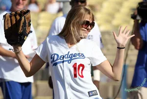 Aimee Teegarden / aimeeteegarden nude photo #0021