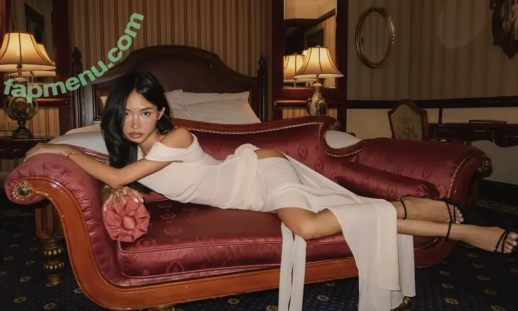 aimee005g nude photo #0100 (aimée)