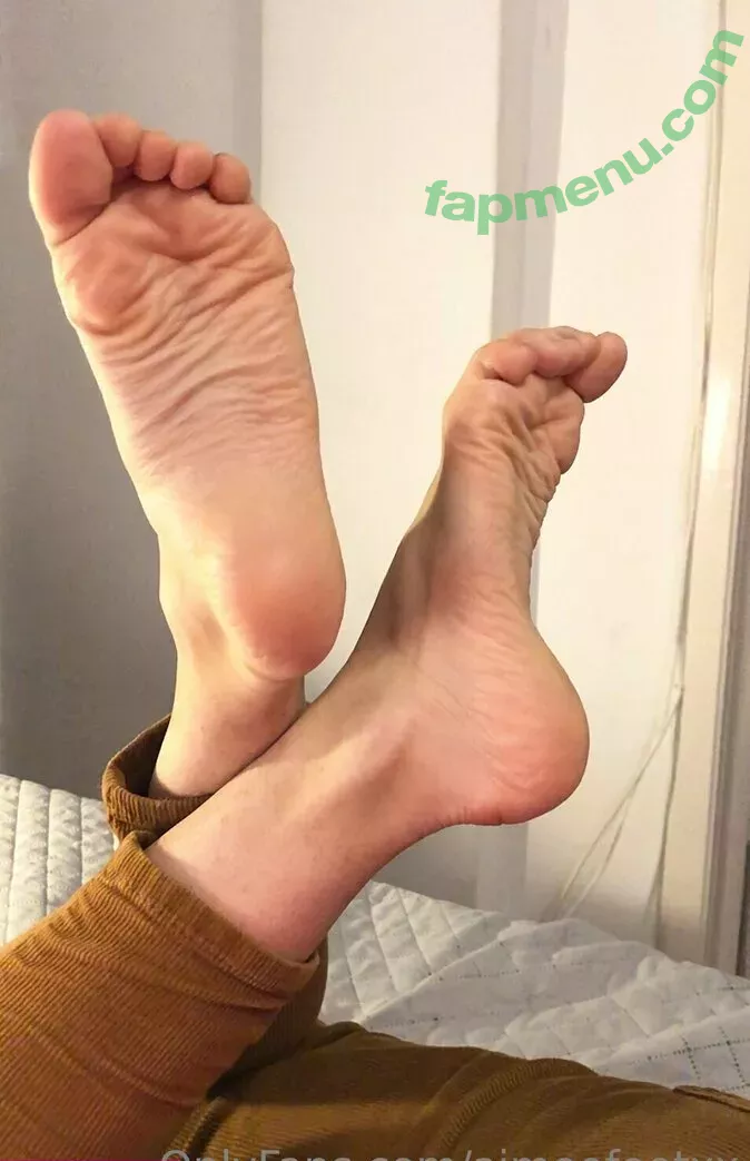 aimeefeetxx nude photo #0003 (aimeejaxx)