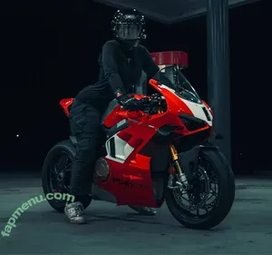 Aimie Valencia / aimie_valencia nude photo #0025