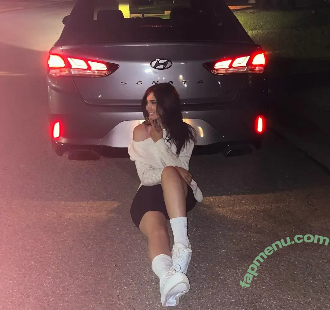 Aimie Valencia nude photo #0005 (aimie_valencia)