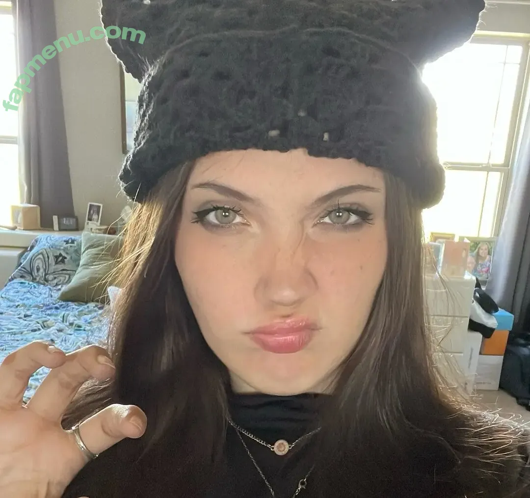 Aimie Valencia nude photo #0012 (aimie_valencia)