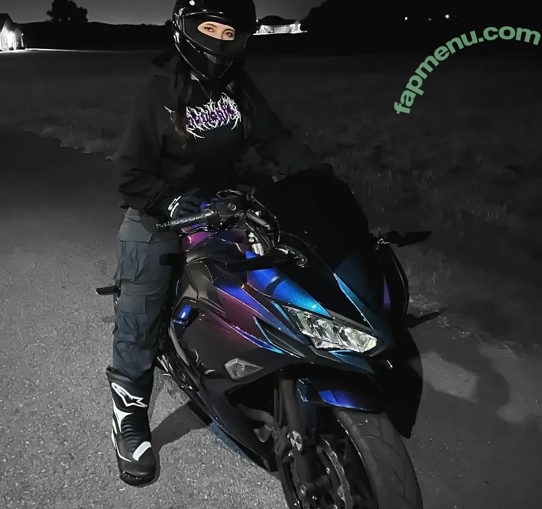 Aimie Valencia nude photo #0026 (aimie_valencia)