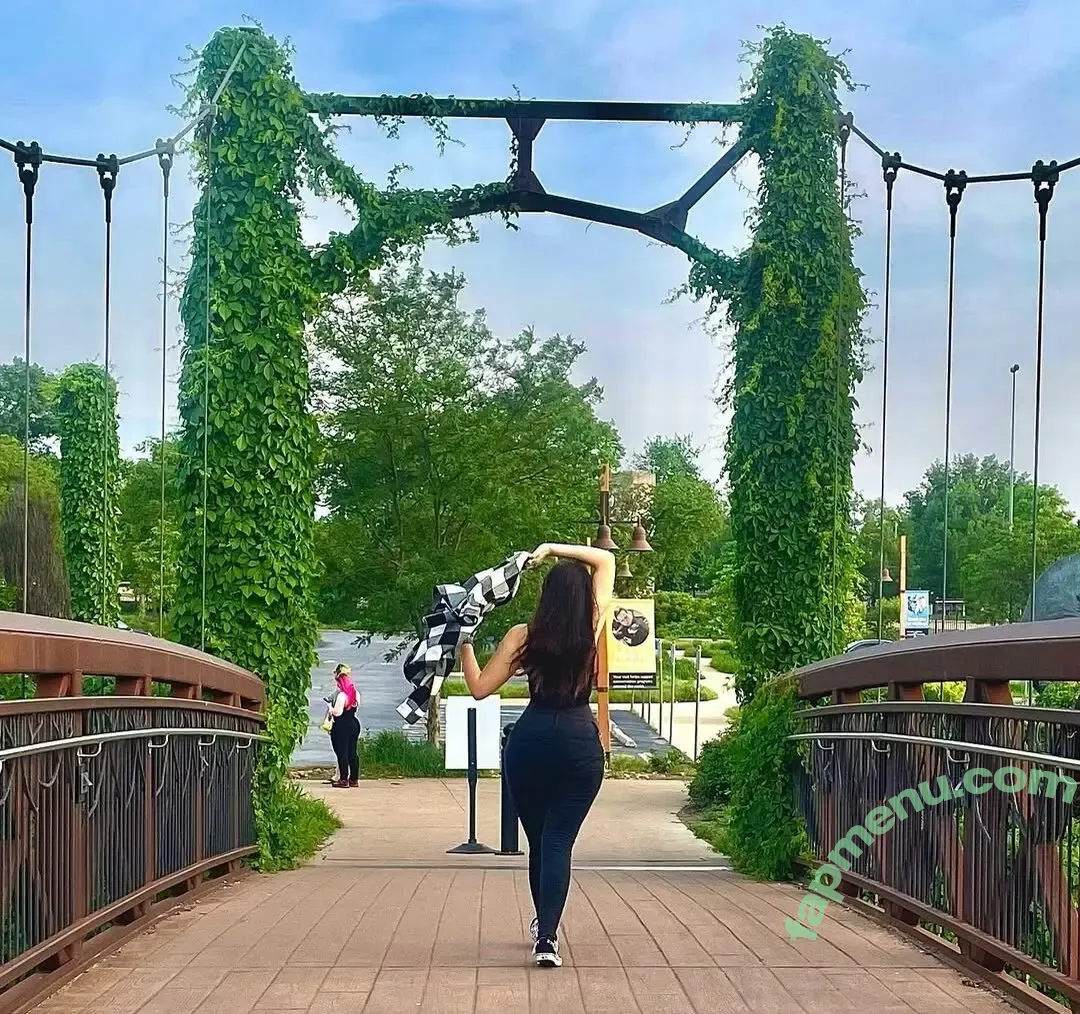 Aimie Valencia nude photo #0028 (aimie_valencia)