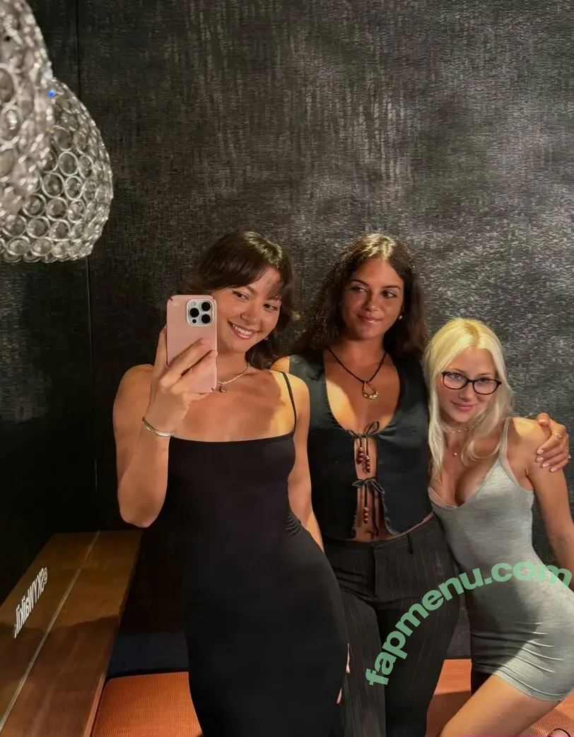 Aina.loves nude photo #0184 (Seaafoam / ainaaaa808)