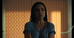 Aisha Dee / aishtray nude photo #0003