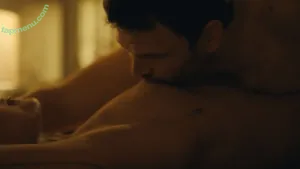Aisha Dee / aishtray nude photo #0025