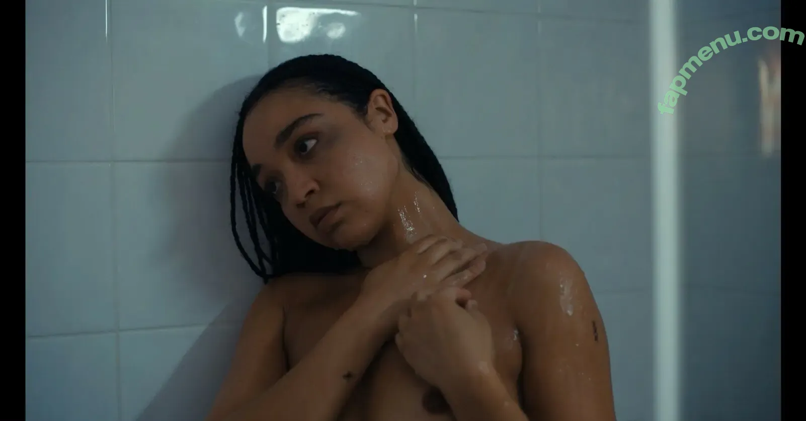Aisha Dee nude photo #0005 (aishtray)