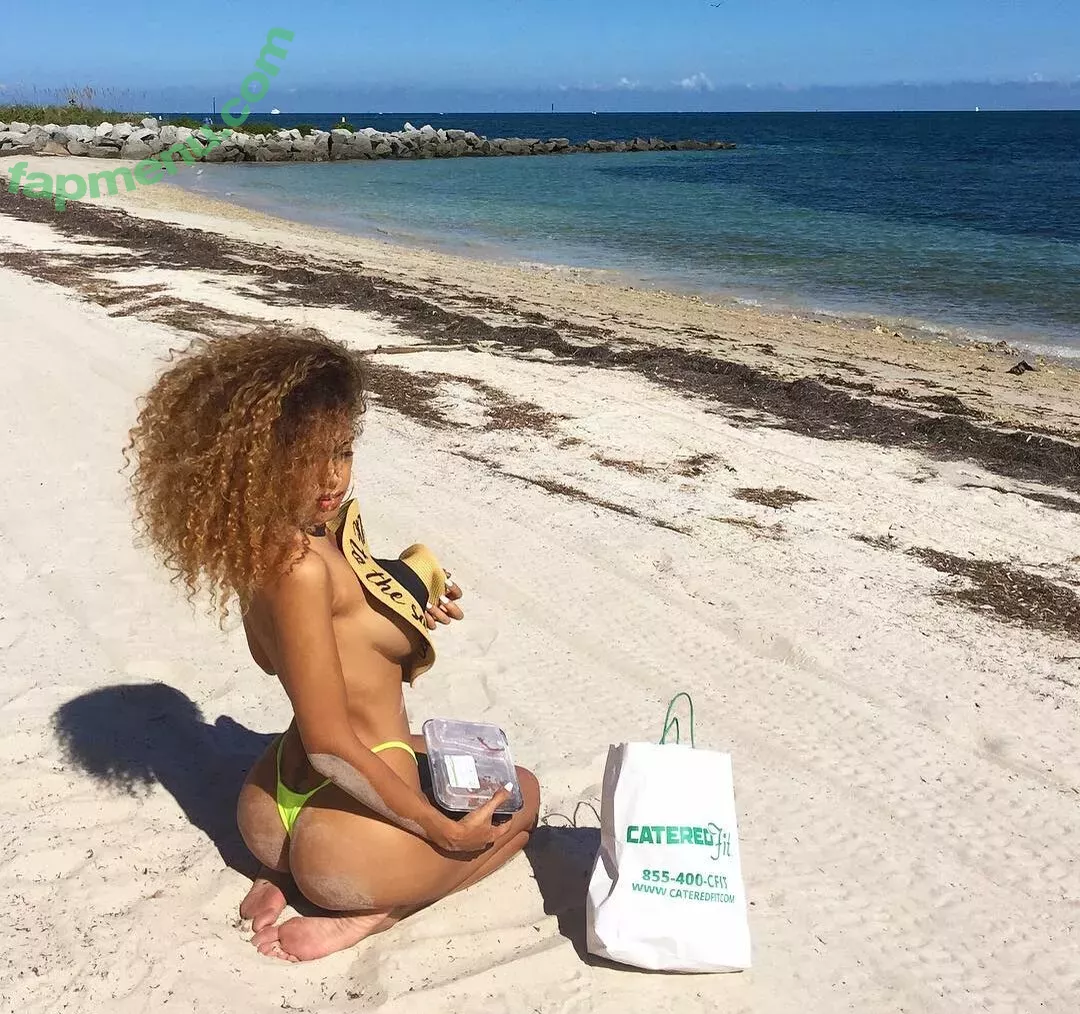 Aisha Thalia nude photo #0034 (aishaalma / aishathalia)