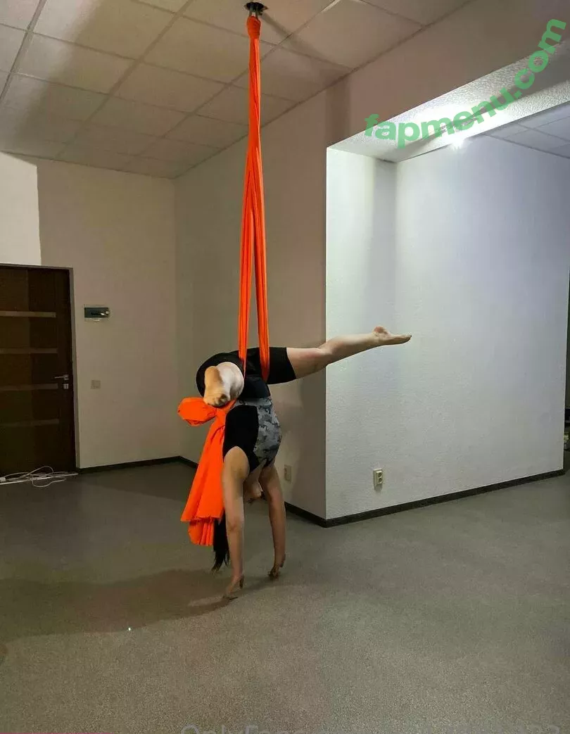 aishi_moon nude photo #0021 (aishi_moon_)