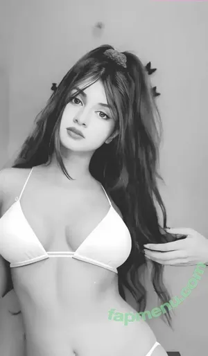 Aishwarya Harishankar / aishwaryaharishankar nude photo #0160