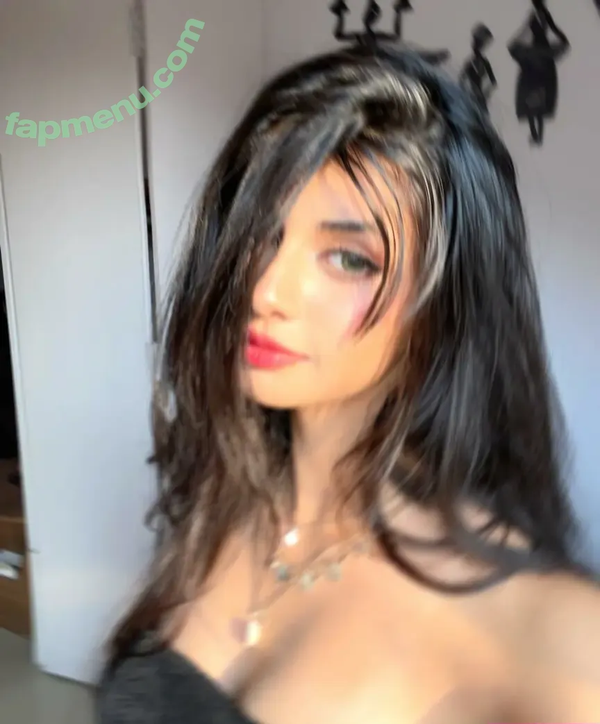 Aishwarya Harishankar nude photo #0140 (aishwaryaharishankar)