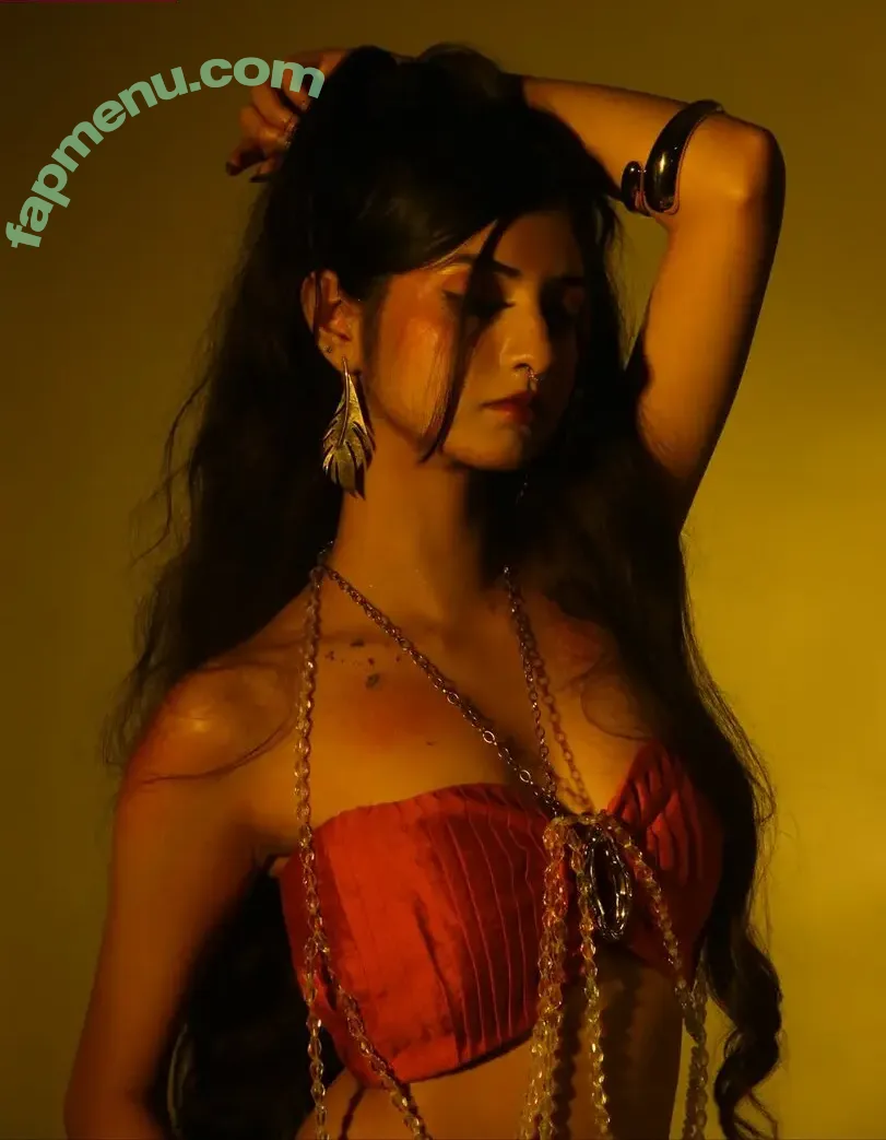 Aishwarya Harishankar nude photo #0210 (aishwaryaharishankar)