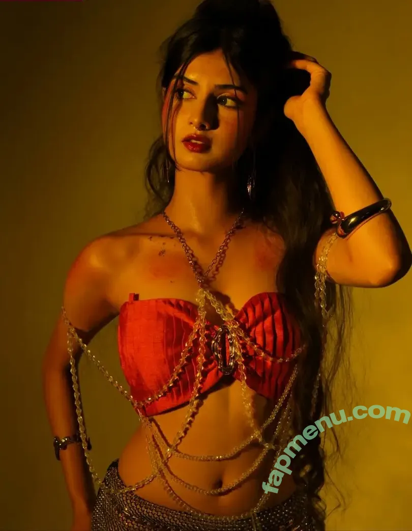 Aishwarya Harishankar nude photo #0212 (aishwaryaharishankar)