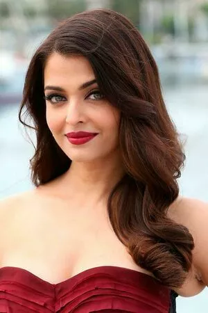 Aishwarya Rai / aishwaryaraibachchan_arb nude photo #0004