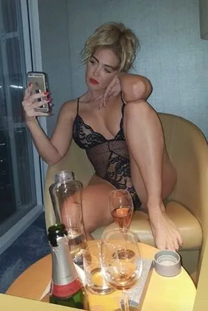 Aisleyne Horgan-Wallace / Aisleyne Horgan Wallace / aisleyne1 nude photo #0062