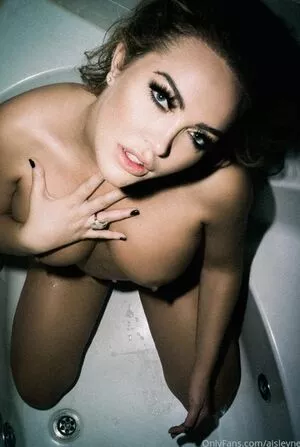 Aisleyne Horgan-Wallace / Aisleyne Horgan Wallace / aisleyne1 nude photo #0197