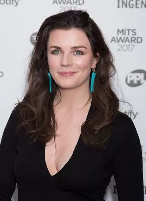 Aisling Bea / baby_aisling / weemissbea nude photo #0080