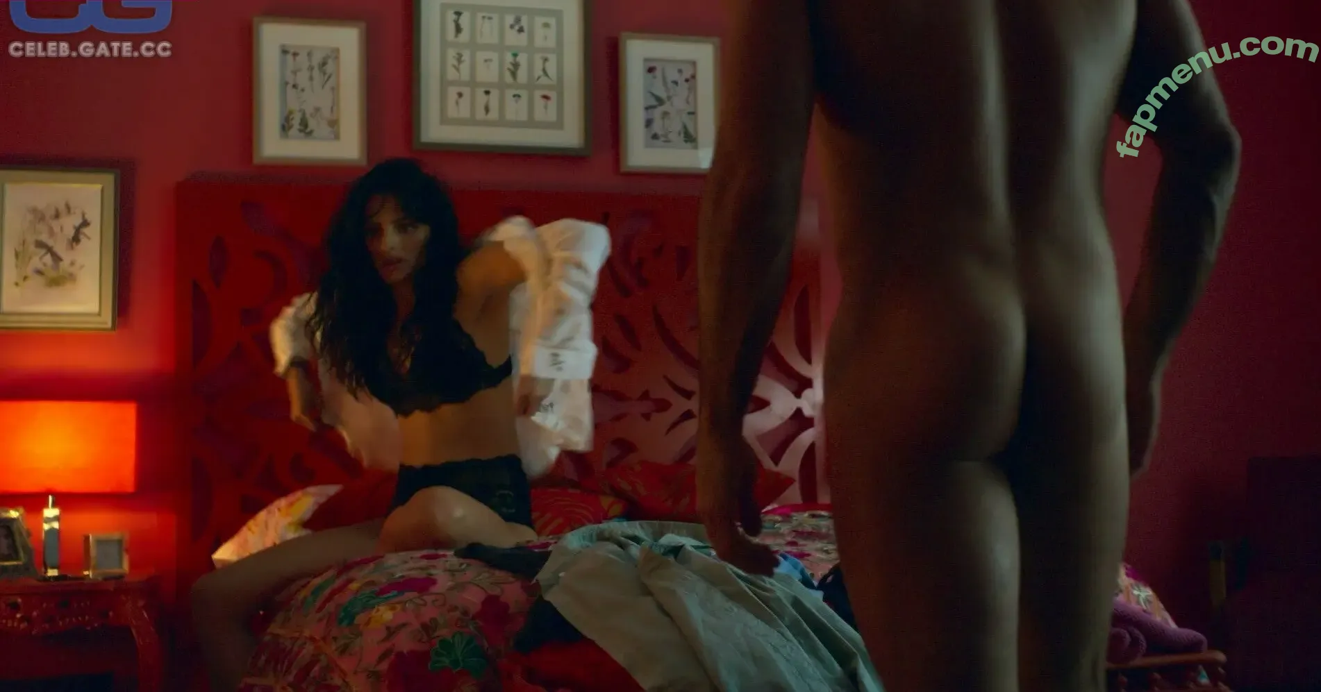 Aislinn Derbez nude photo #0011 (Aislinn Derbez)