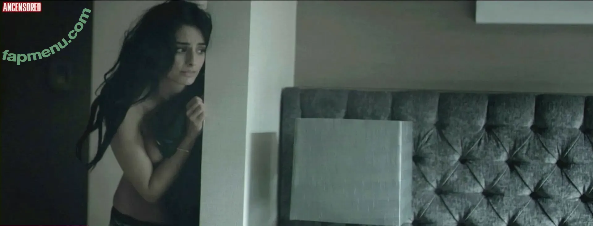 Aislinn Derbez nude photo #0025 (Aislinn Derbez)