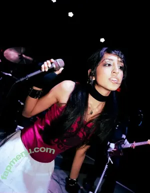 Aislinn Ritchie / Glixen / aislinnritchie nude photo #0151