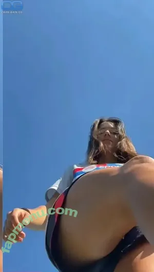  nude photo #0003
