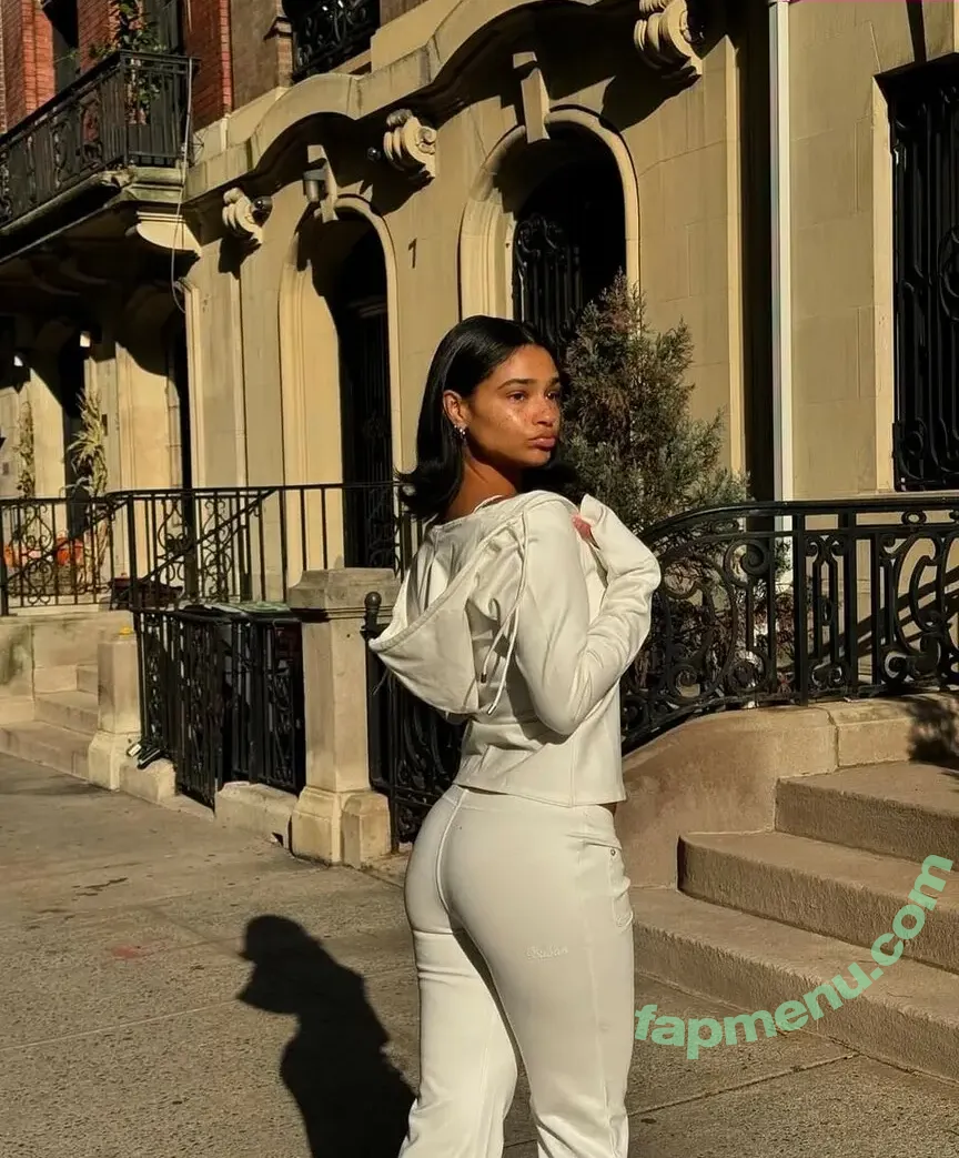 Aiyanaalewis nude photo #0009 (Aiyanaalewis)