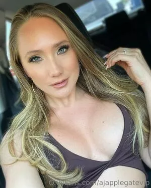 AJ Applegate / AJsApplebooty / ajapplegatetv / ajapplegatevip / ajsmerch / realajapplegate nude photo #0453
