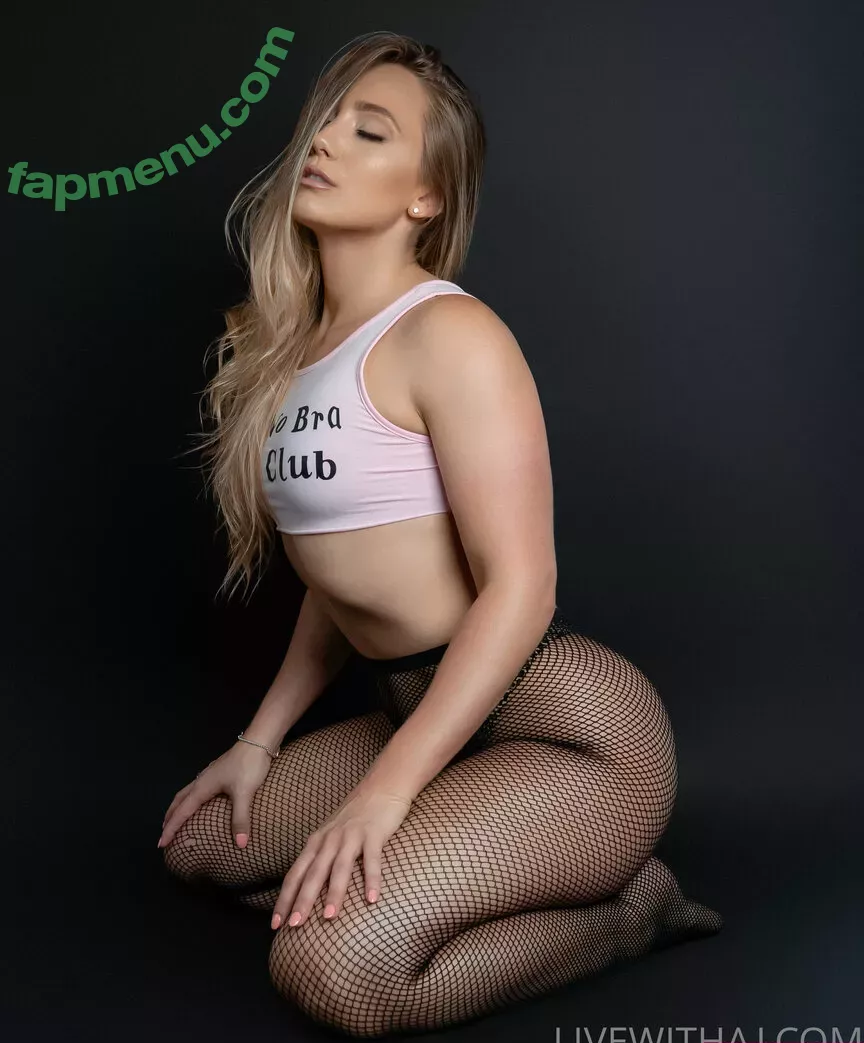 AJ Applegate nude photo #1335 (AJsApplebooty / ajapplegatelive / ajsmerch)