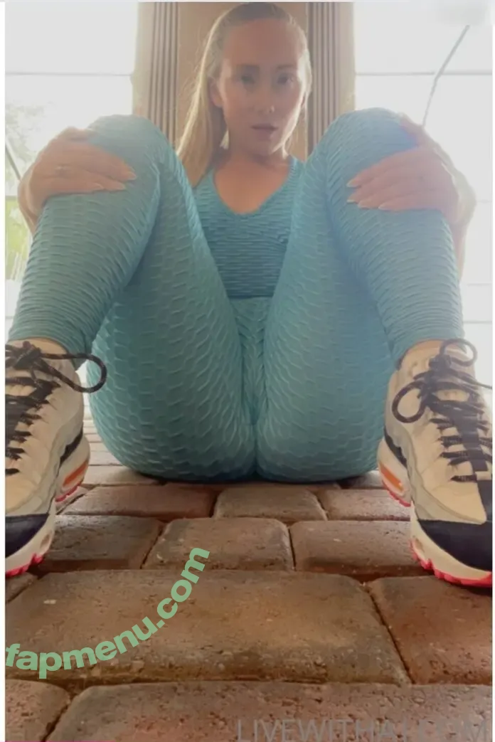 AJ Applegate nude photo #2044 (AJsApplebooty / ajapplegatelive / realajapplegate)
