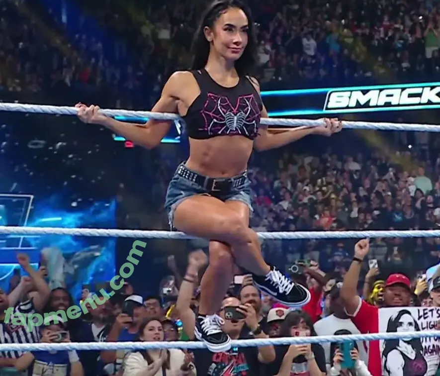 Aj Lee nude photo #0021 (AJ Mendez / theajmendez)