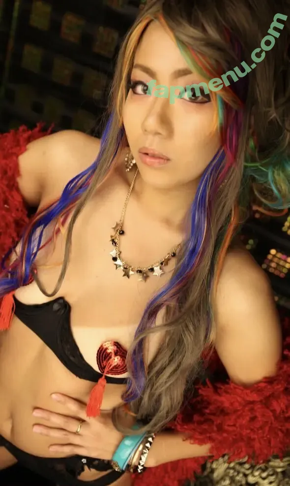Akane nude photo #0008 (Akanene / akanedoesart / akanene_ginsizu / akn_k0)