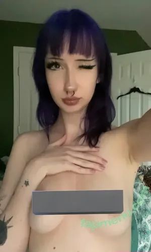  nude photo #0002