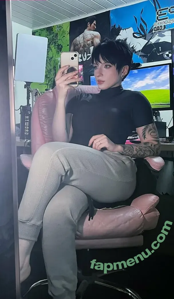 Akemy Sama nude photo #1218 (akemi101xoxo / akemy.sama)