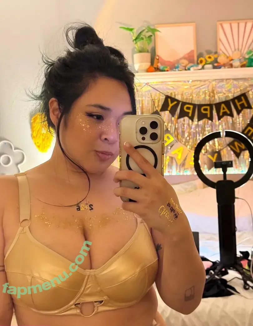 Akidearest nude photo #0100 (cutelilkitten / itsakidearest)