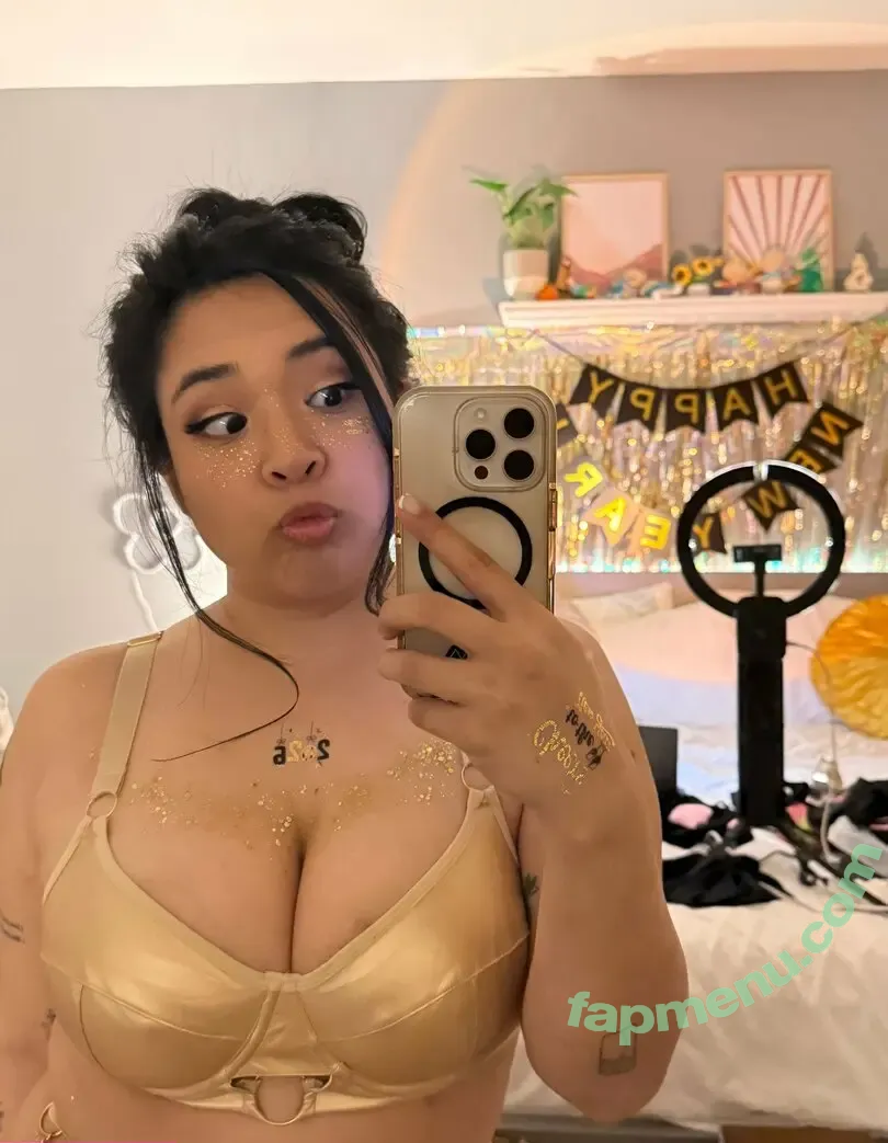 Akidearest nude photo #0101 (cutelilkitten / itsakidearest)