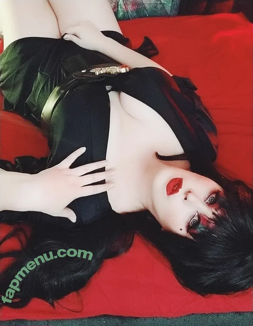 AkiFae nude photo #0006 (MissFayeCosplay / MissFayeFoxx / akifae_ / everybodylovesakia)