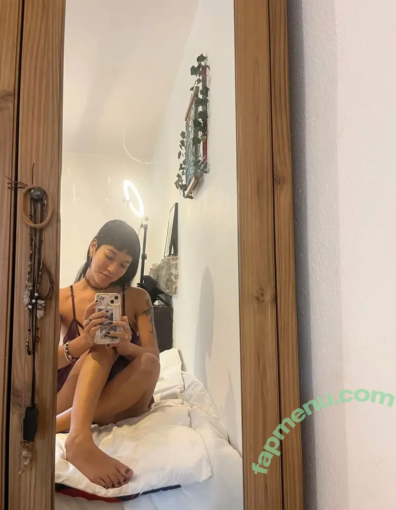 akiraskye nude photo #0008 (akira_siberian_buttsky)